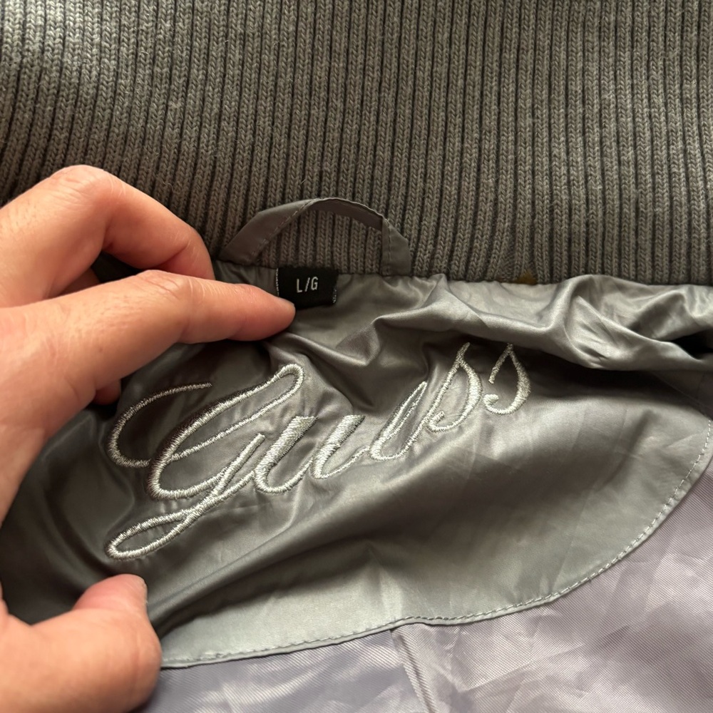 Guess Women's Grey Puffer Coat  size L - preowned - Picture 10 of 12